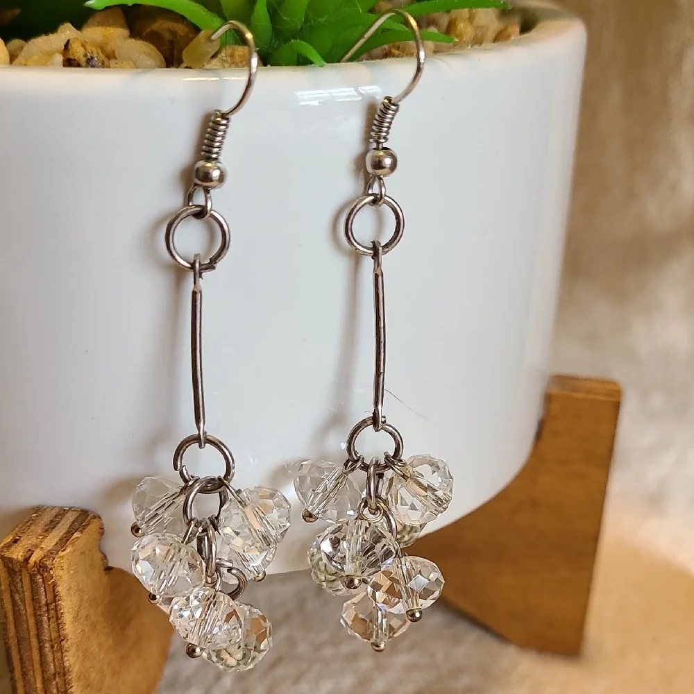 Unbranded Elegant Silver Dangle Earrings Vintage Fashion Costume Ladies Event